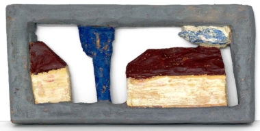 ZUHAUSE - 2012, Lindenholz bemalt, ca. H 24 B 48 T 5 cm Riedl Annerose